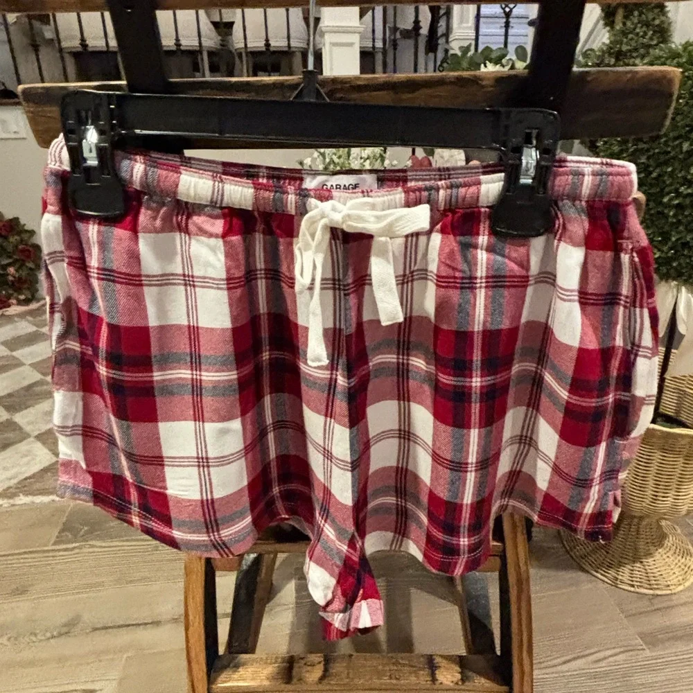 Women's Garage Red and White Plaid Shorts - Size Small NWT